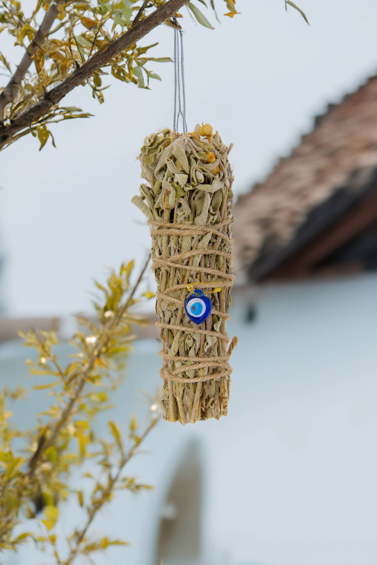Natural Incense Bundle – White Sage , Wild Rue & Bay Leaves